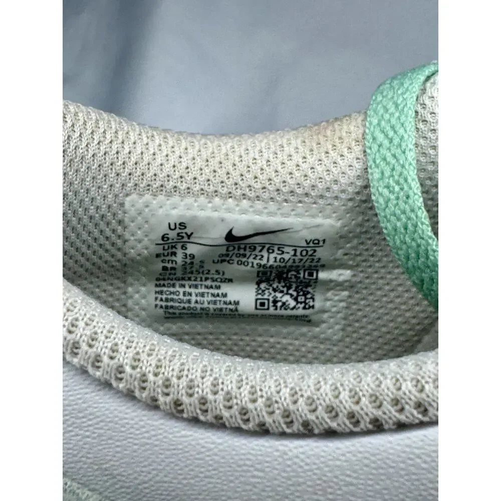 Nike Dunk Low Women 8 White Light Smoke Grey Mint Laces Sneaker